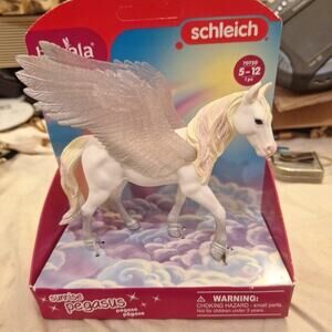 Schleich bayala Unicorn Toys Winged Horse Sunrise Pegasus New In Box
